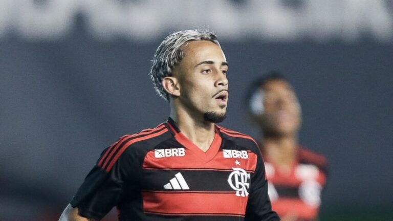Flamengo aceita oferta do Cruzeiro por Matheus Gonçalves