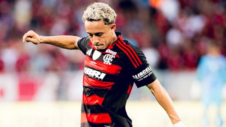 Matheus Gonçalves celebra título mundial Sub-20 e faz despedida emocionante