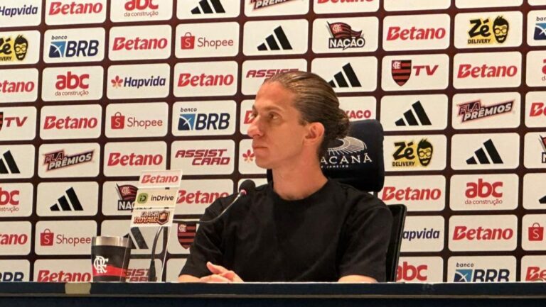 Filipe Luís Critica Interferência em Treino do Flamengo Antes de Enfrentar Palmeiras