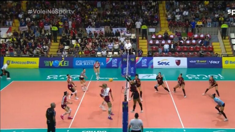 Flamengo estreia na Superliga com vitória arrasadora e quebra recorde histórico