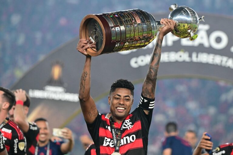 Bruno Henrique Brilha no Flamengo e Ganha Destaque Antes da Final da Libertadores