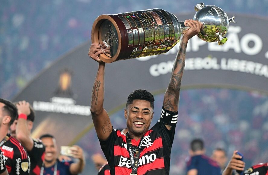 Bruno Henrique Brilha no Flamengo e Ganha Destaque Antes da Final da Libertadores