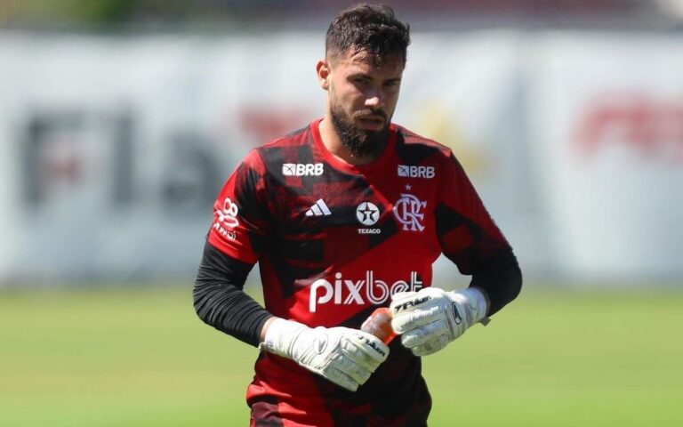 Goleiro do Flamengo Desfalca Equipe em Jogo Contra Pyramids: Saiba o Motivo