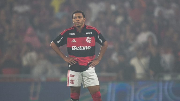 Daniel Sales renova com o Flamengo até 2028 e se destaca sob comando de Filipe Luís