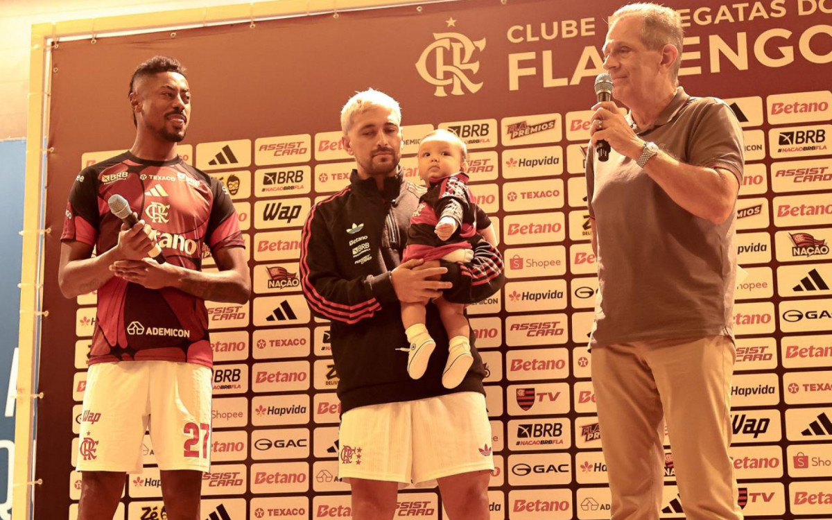Bap anuncia busto de Arrascaeta no Flamengo e reforça idolatria histórica do uruguaio