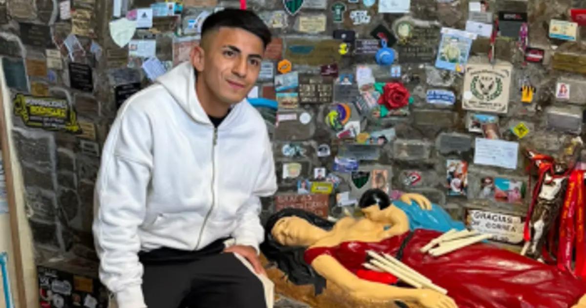 Thiago Almada volta à Argentina após acerto verbal com o Flamengo