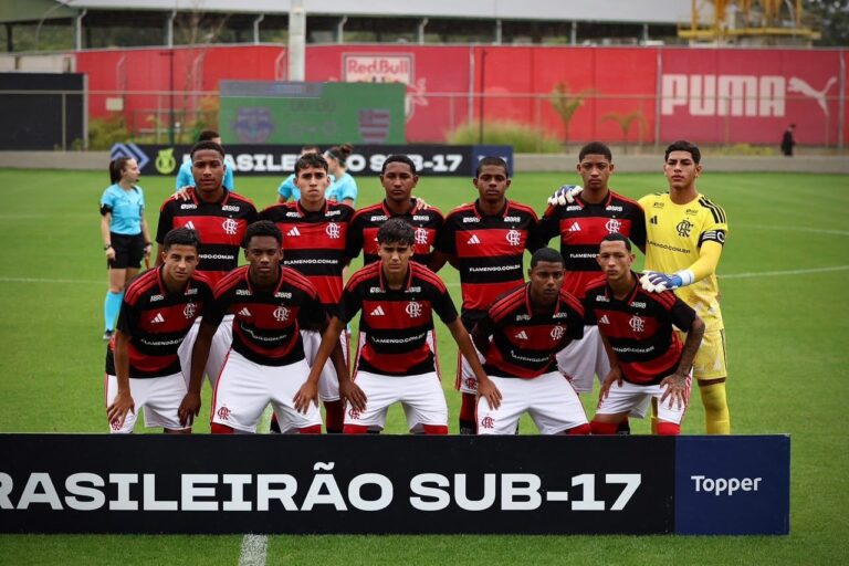 Sem Data Fifa para o time principal, Flamengo segue em campo na base, no feminino e no basquete