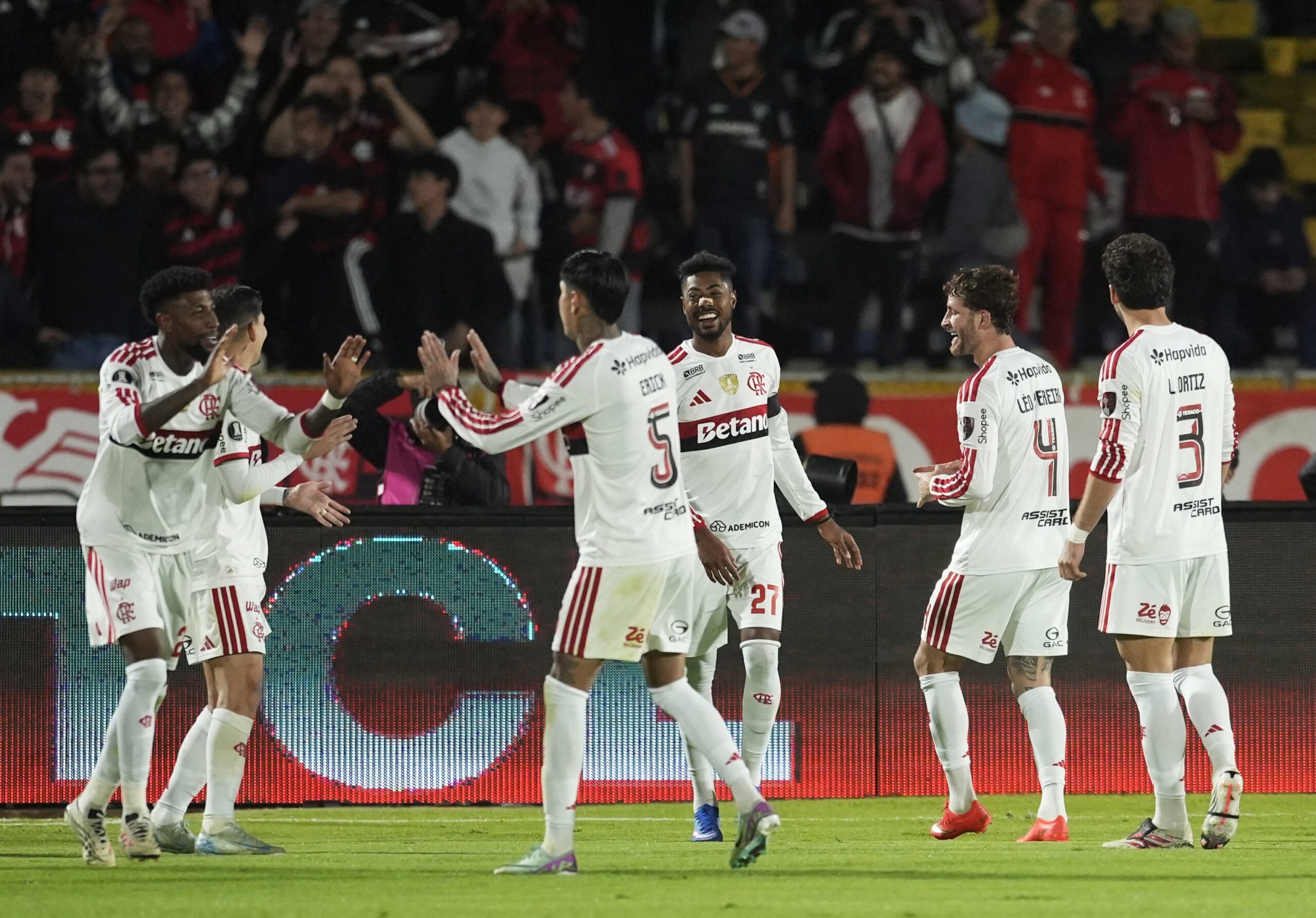 Flamengo acelera a rotação do elenco para defender liderança e Libertadores