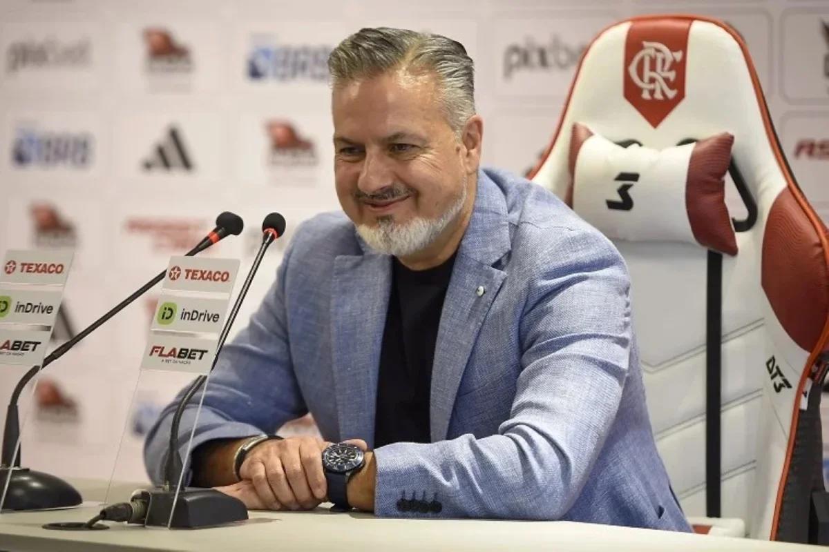 José Boto cita Prestianni e outros nomes que poderiam caber no Flamengo em debate em Portugal
