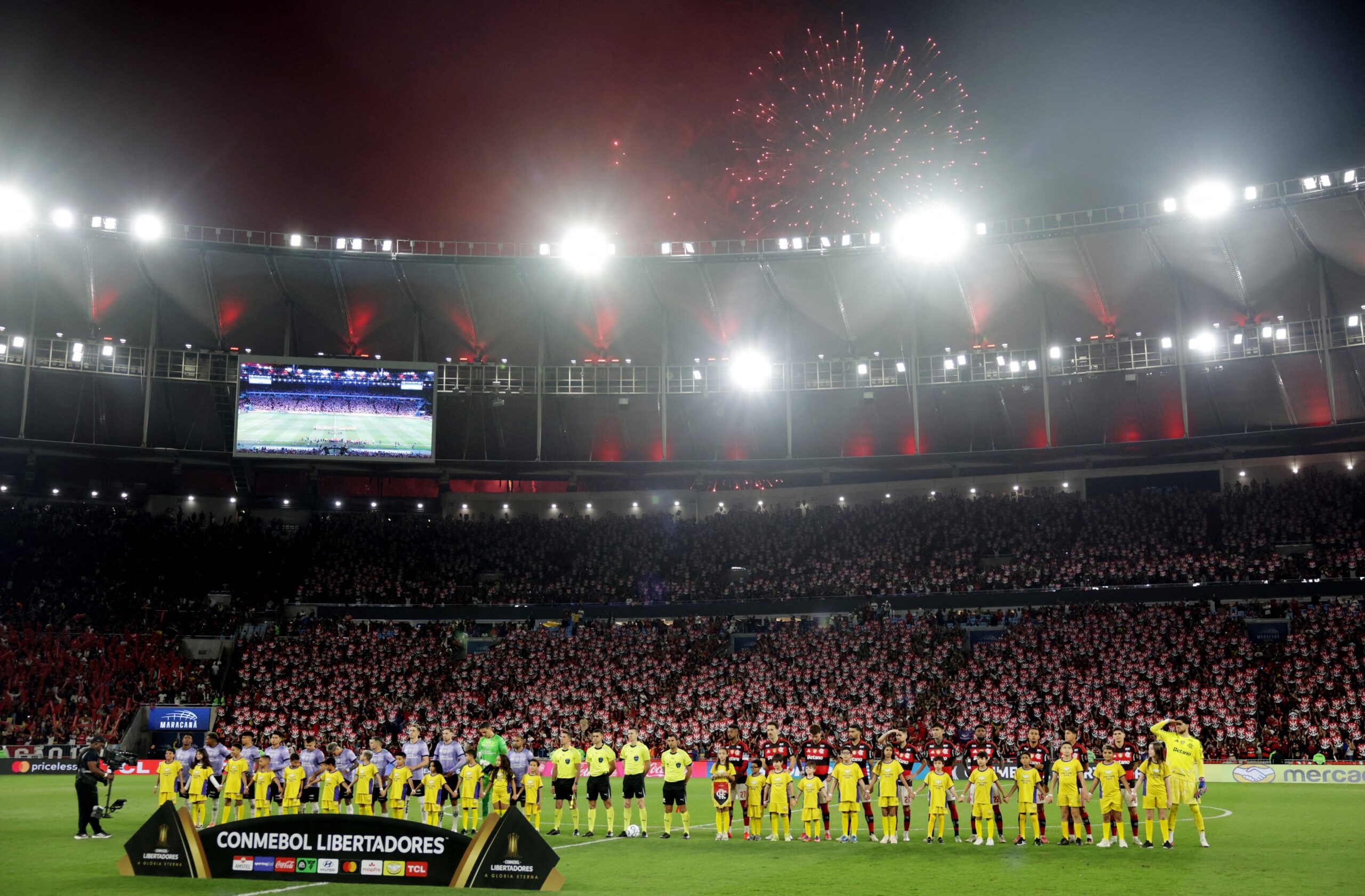 Flamengo leva histórico forte ao Maracanã e prepara festa para buscar vaga na final da Libertadores