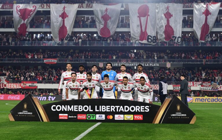 Flamengo pode entrar para grupo raríssimo da Libertadores contra o Estudiantes