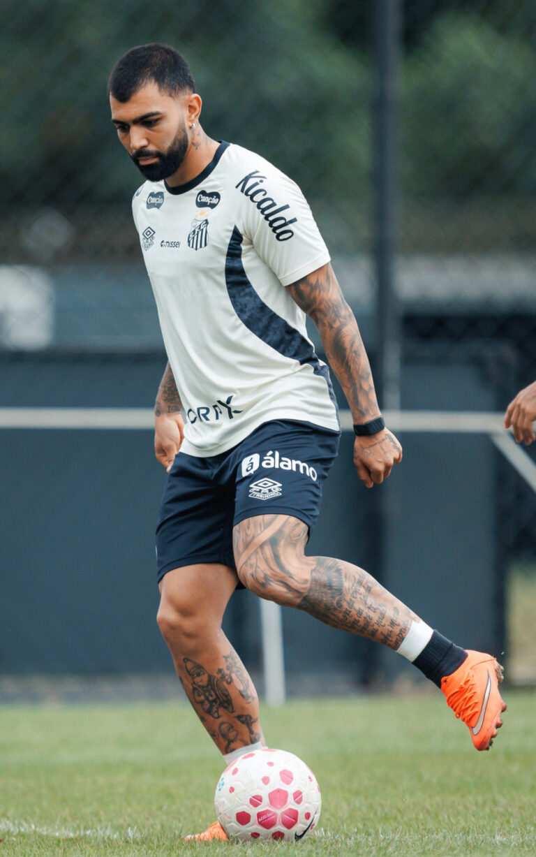 Gabigol reage a pedido de volta ao Flamengo e movimenta redes