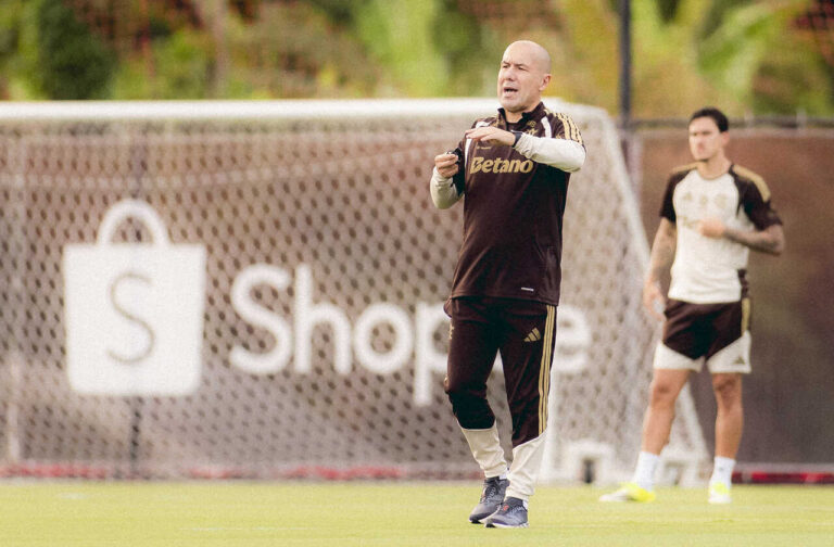Saída de Leonardo Jardim ganha força no Flamengo ao fim da temporada