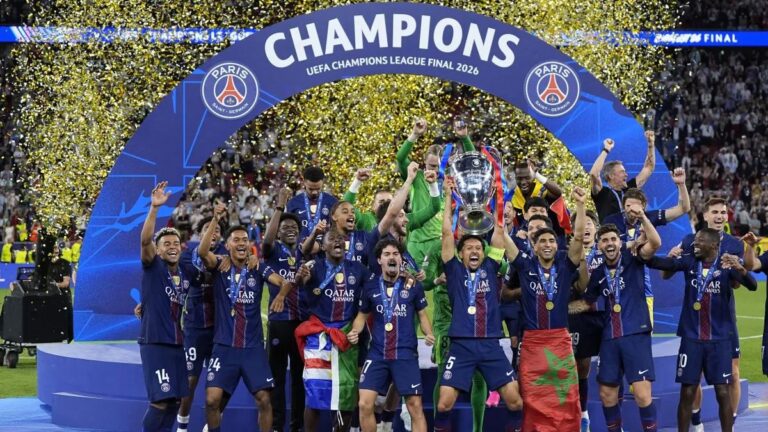 PSG é eleito melhor clube do mundo pela segunda vez consecutiva na Bola de Ouro