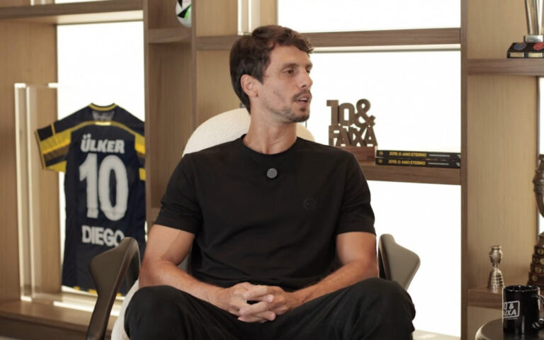 Rodrigo Caio apoia corte de estrangeiros e defende mais espaço para a base