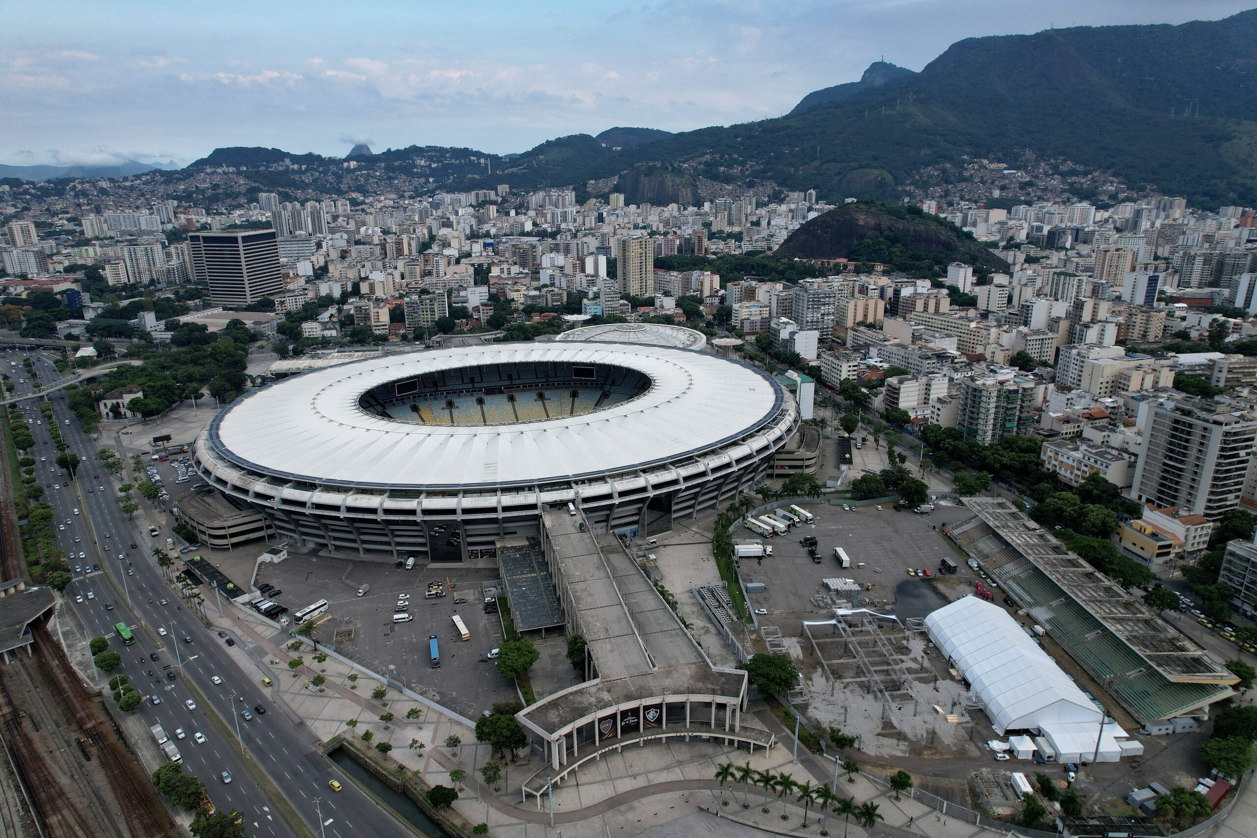 Maracanã, Vasco e Fla-Flu: edital, contrato e acordo definem regras para a liberação do estádio